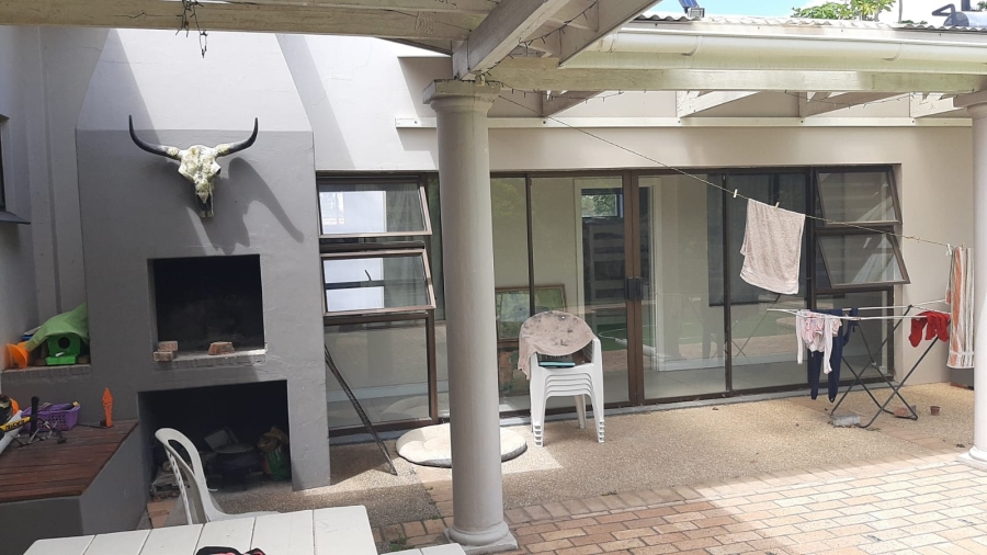 5 Bedroom Property for Sale in Bonnie Doone Eastern Cape